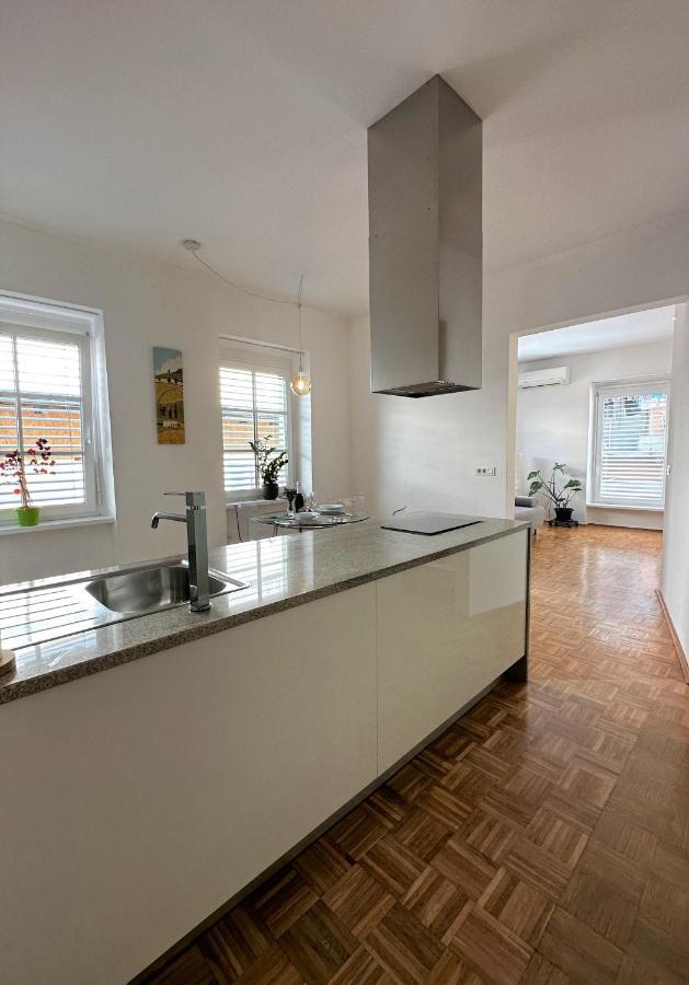 Charming Starry Night Apartment Ljubljana Ngoại thất bức ảnh